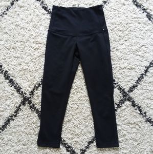 Zella black cropped leggings